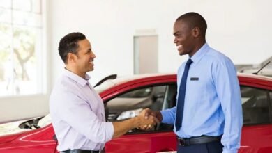 How Much Commission Do Car Salesmen Make